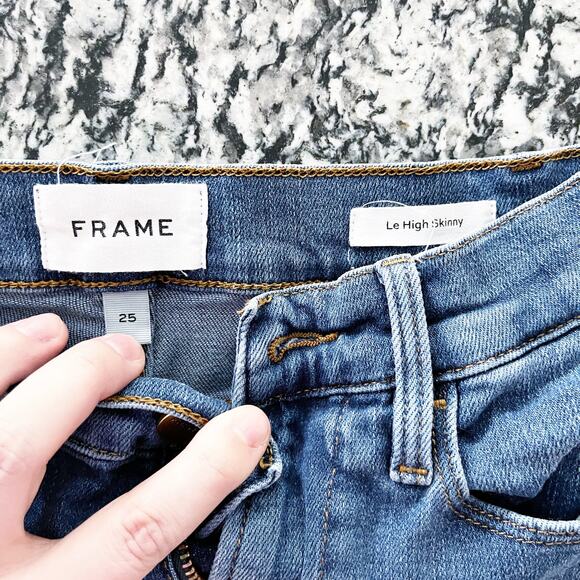 Frame Le High Skinny Jeans in Hart - Picture 8 of 9